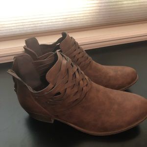 Sugar tan Ankle boots